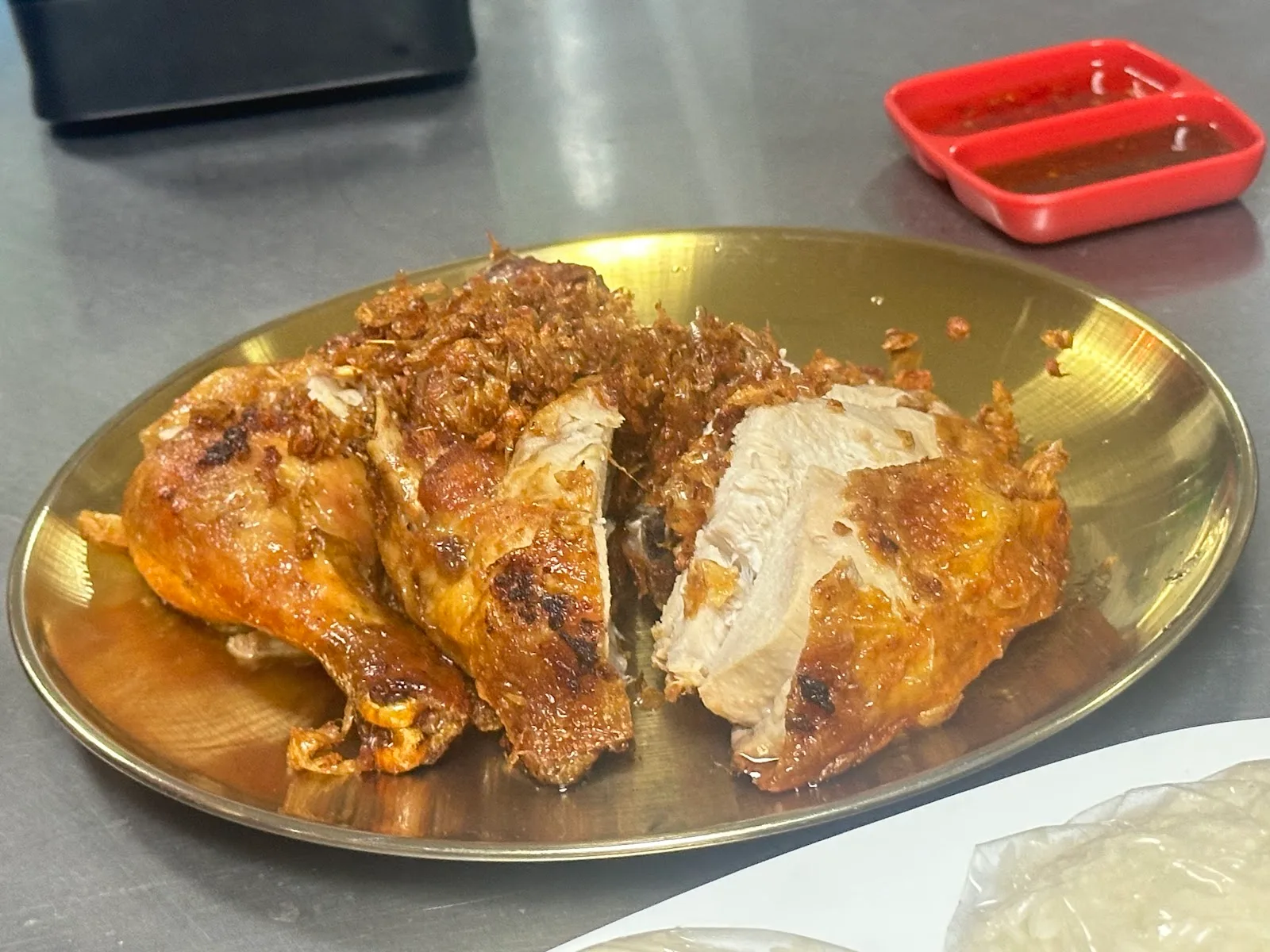 ภาพจริงของ ไก่ทอดเจ๊กี ย่านนานา จาก Google Maps (รูปที่ 3)
