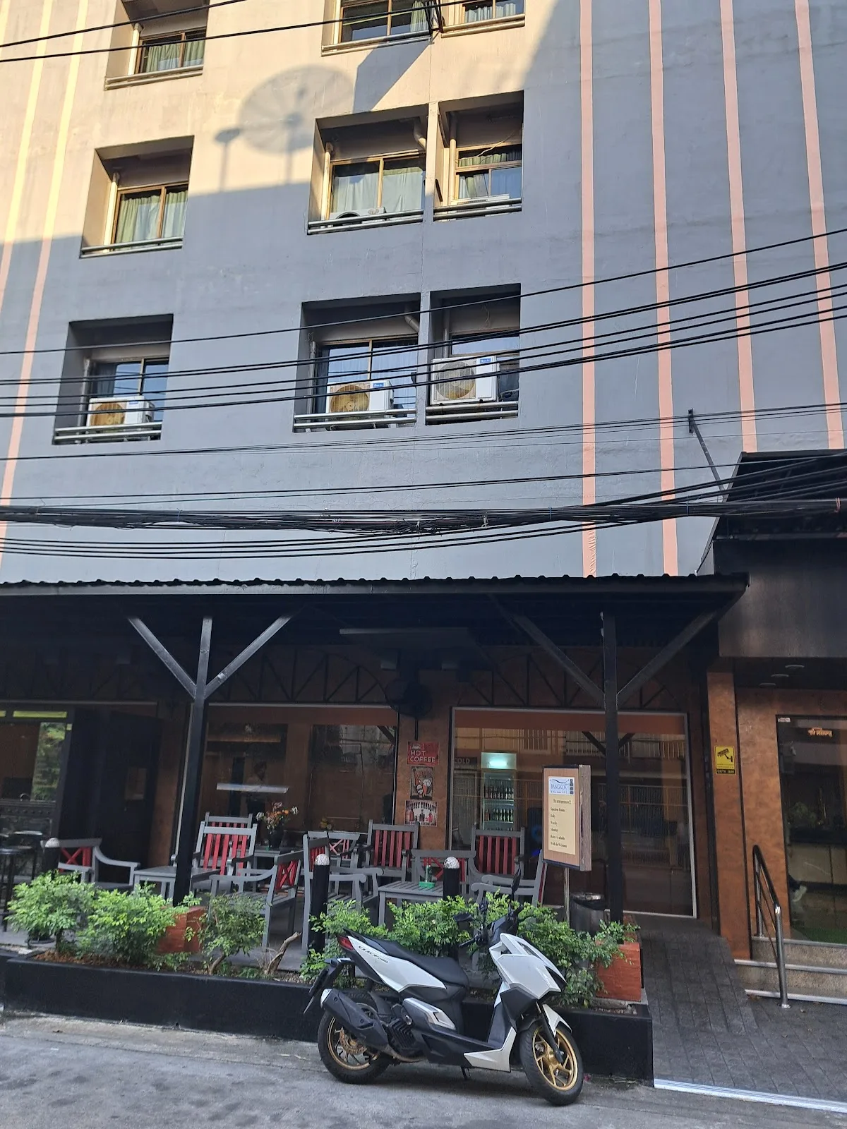 แผนที่เส้นทางเดินจากBTS อโศกไปBangkok Loft @ Nana Station ย่านนานา