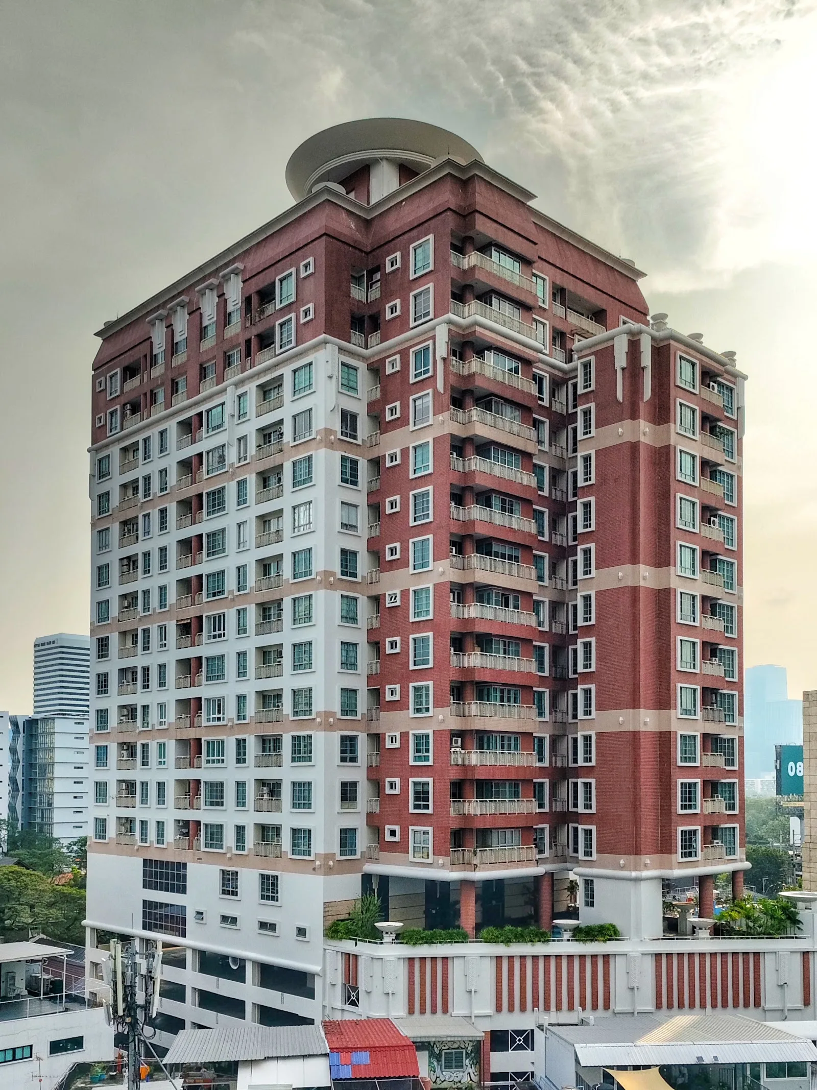 ภาพจริงของ ซิตี้ สมาร์ท สุขุมวิท 18 ย่านนานา จาก Google Maps (รูปที่ 4)