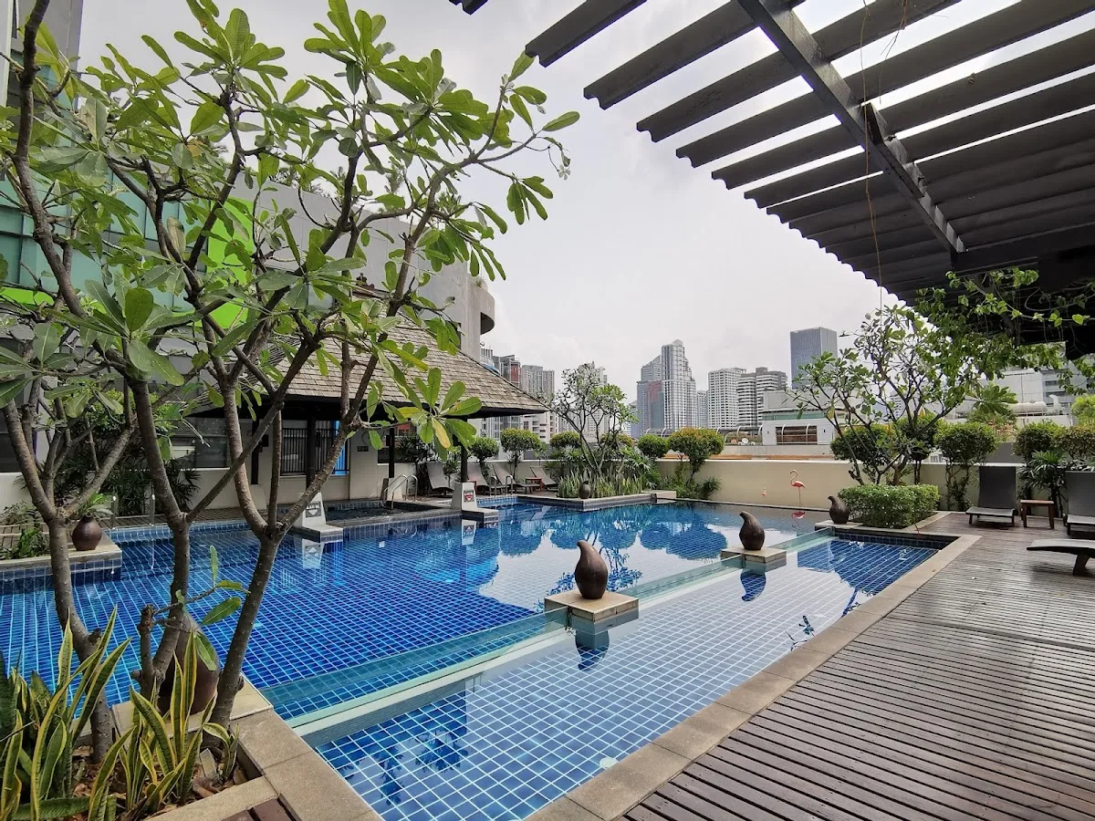 ภาพจริงของ The Prime 11 ย่านนานา จาก Google Maps (รูปที่ 2)